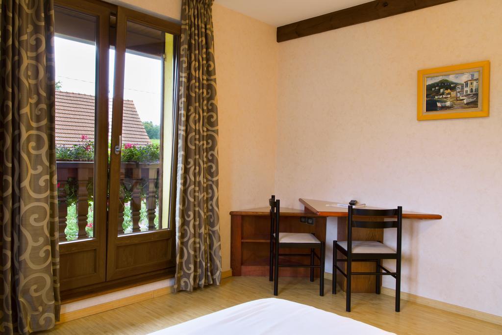 Restaurant A L'Aigle Hotell Wimmenau Rom bilde