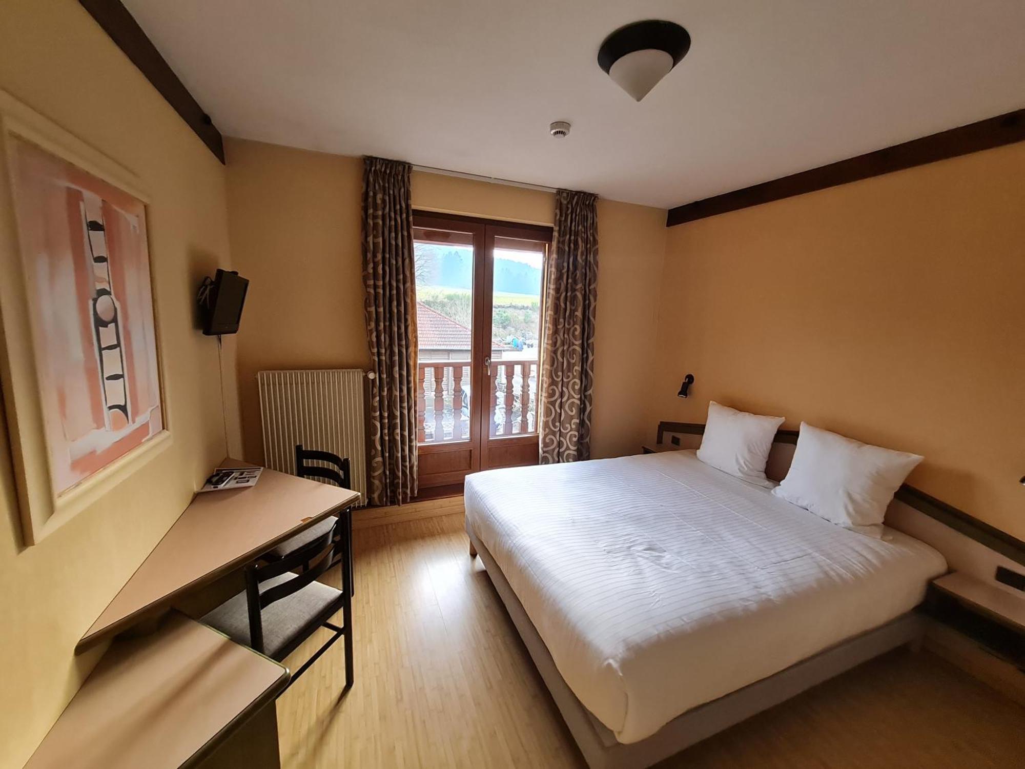 Restaurant A L'Aigle Hotell Wimmenau Eksteriør bilde